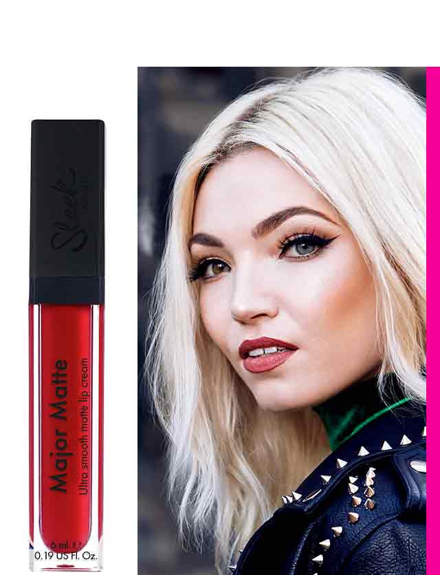 Color poppin pouts.